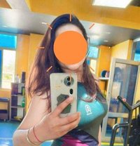 Cam session only - escort in New Delhi