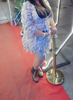 Shweta Sharma indepndent married lady - puta in New Delhi Photo 4 of 6