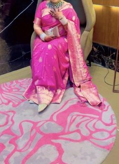 Shweta Sharma indepndent married lady - escort in New Delhi Photo 10 of 13