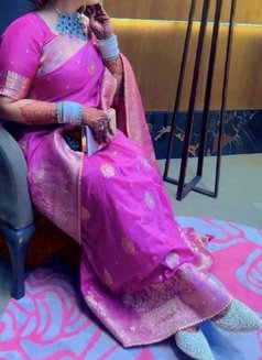 Shweta Sharma indepndent married lady - escort in New Delhi Photo 12 of 13