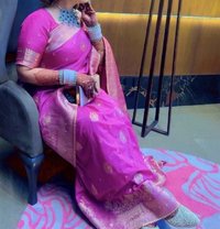 Shweta Sharma indepndent married lady - escort in New Delhi
