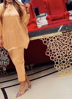 Shweta Sharma indepndent married lady - escort in New Delhi Photo 13 of 13