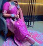 Shweta Sharma indepndent married lady - puta in New Delhi Photo 1 of 16