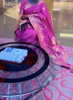 Shweta Sharma indepndent married lady - escort in New Delhi Photo 9 of 16