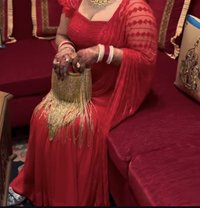 Shweta Sharma indepndent married lady - escort in New Delhi Photo 17 of 19