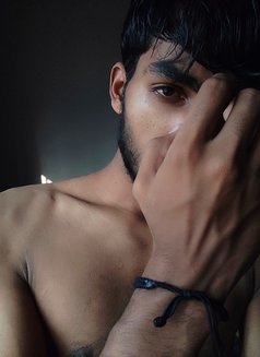 Shy Guy - Male escort in Bangalore Photo 2 of 4