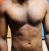 Shyam - Intérprete masculino de adultos in Chennai