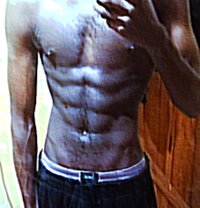 Si R Kamau - Male adult performer in Nairobi