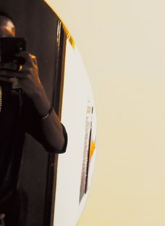 Si R Kamau - Male adult performer in Nairobi Photo 3 of 7