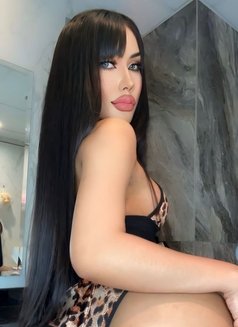 Sia big booty strong cock - Transsexual escort in Dubai Photo 10 of 10