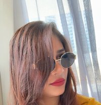 Sia - puta in Dubai