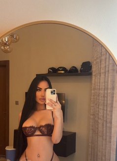 Sia Sohot Good for First Timer - Transsexual escort in Riyadh Photo 14 of 22