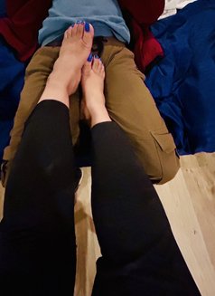 Sia Talwar - Dominadora in Bangalore Photo 4 of 4