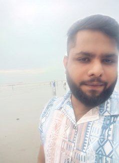 Siam Khan - Intérprete masculino de adultos in Dhaka Photo 1 of 1