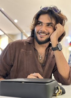 Sid. From South - Male escort in New Delhi Photo 2 of 4