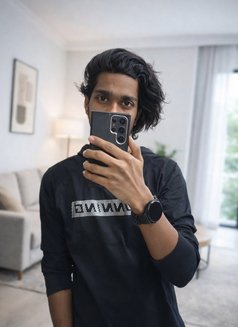 Sid - Male escort in Al Manama Photo 1 of 4