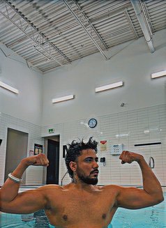 Sid - Acompañantes masculino in Hamilton, Canada Photo 2 of 3