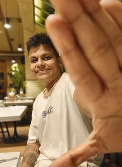 Sid - Intérprete masculino de adultos in Mumbai Photo 1 of 3