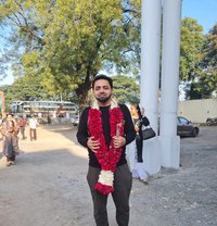 Sid - Male escort in Mumbai