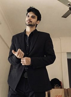 Sid - Male escort in Pune Photo 6 of 6