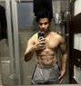 Sid - Acompañantes masculino in Al Manama Photo 1 of 7