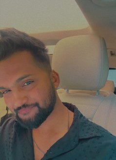 Sid69 - Male escort in Mumbai Photo 1 of 3
