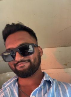 Sid69 - Male escort in Mumbai Photo 1 of 4