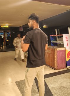Sidd Hunk - Male escort in Chennai Photo 1 of 9