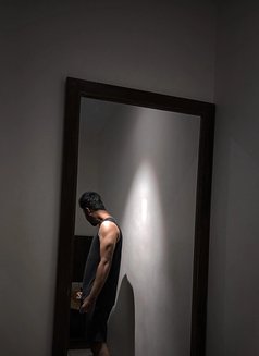 Sidd Hunk - Male escort in Chennai Photo 9 of 9