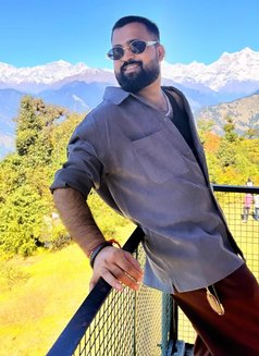 Siddharth Handsome Guy in Delhi Ncr - Male escort in New Delhi Photo 2 of 5