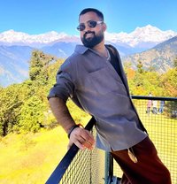 Siddharth Handsome Guy in Delhi Ncr - Male escort in New Delhi