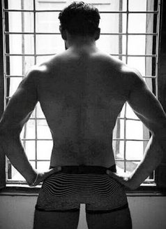 Siddharth - Male escort in Kolkata Photo 1 of 1