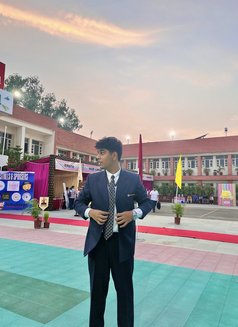 Siddharth - Male escort in New Delhi Photo 5 of 7