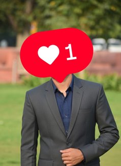 Siddharth - Male escort in New Delhi Photo 1 of 4