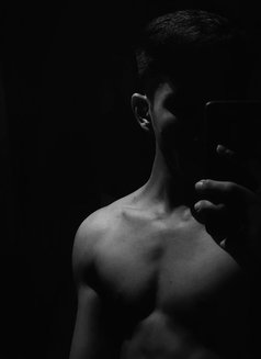 Siddharth (Only For Females & Couples) - Acompañantes masculino in New Delhi Photo 3 of 4