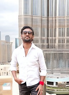 Siddharth Roy - Male escort in Kolkata Photo 2 of 6