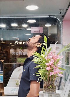 Siddharth Roy - Male escort in Kolkata Photo 3 of 6