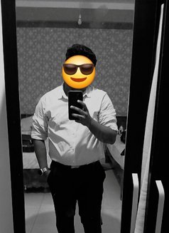 Siddharth - Male escort in Colombo Photo 2 of 2