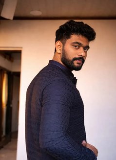 Sidh - Male escort in Pune Photo 3 of 3