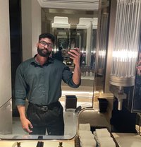 Sidh - Acompañantes masculino in Pune