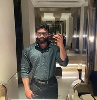 Sidh - Acompañantes masculino in Pune