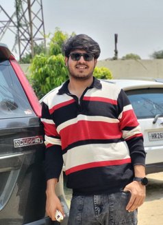 Sidhant Sharma - Acompañantes masculino in Bangalore Photo 1 of 2