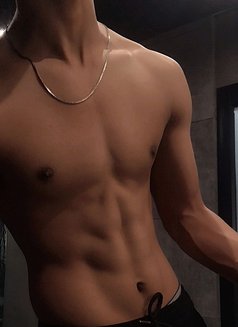 Sidharth - Male escort in Chandigarh Photo 1 of 4
