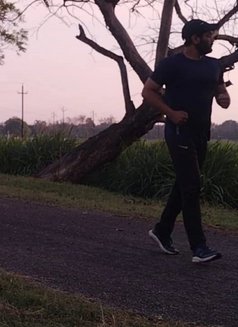 Sidharth - Male escort in Noida Photo 6 of 9