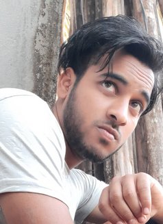 Sidharth - Male escort in Pune Photo 3 of 7