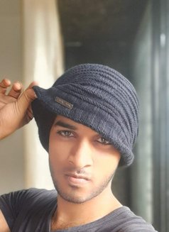 Sidharth - Male escort in Pune Photo 4 of 7