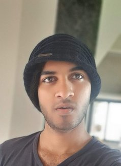 Sidharth - Male escort in Pune Photo 5 of 7