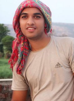 Sidharth - Male escort in Pune Photo 7 of 7