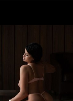 Sidra - escort in Beirut Photo 1 of 3