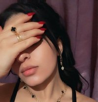 Sidra - puta in Beirut Photo 7 of 7